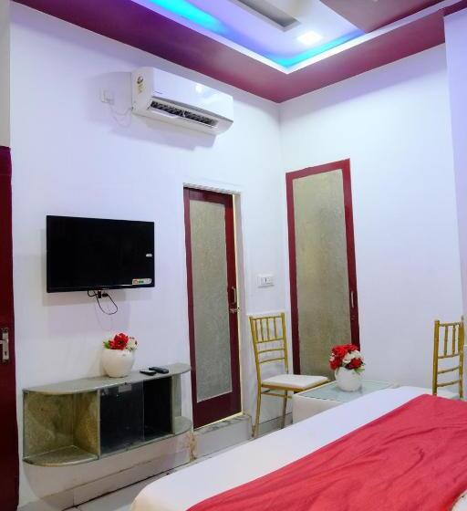 בית מלון כפרי Udaipur Palace