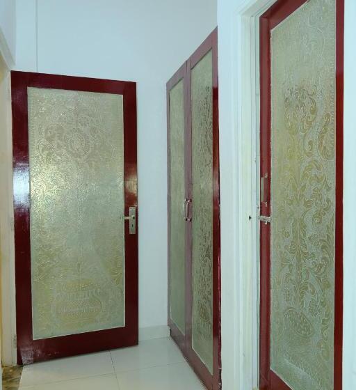 בית מלון כפרי Udaipur Palace