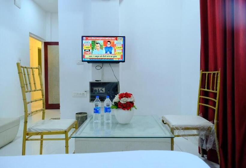 בית מלון כפרי Udaipur Palace