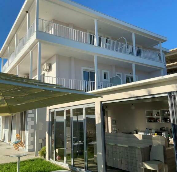 بنسيون Persephone