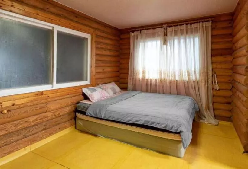 Fortune Rising Sun Hill Pension B
