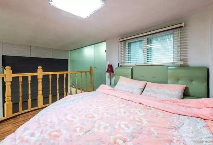 Fortune Rising Sun Hill Pension B