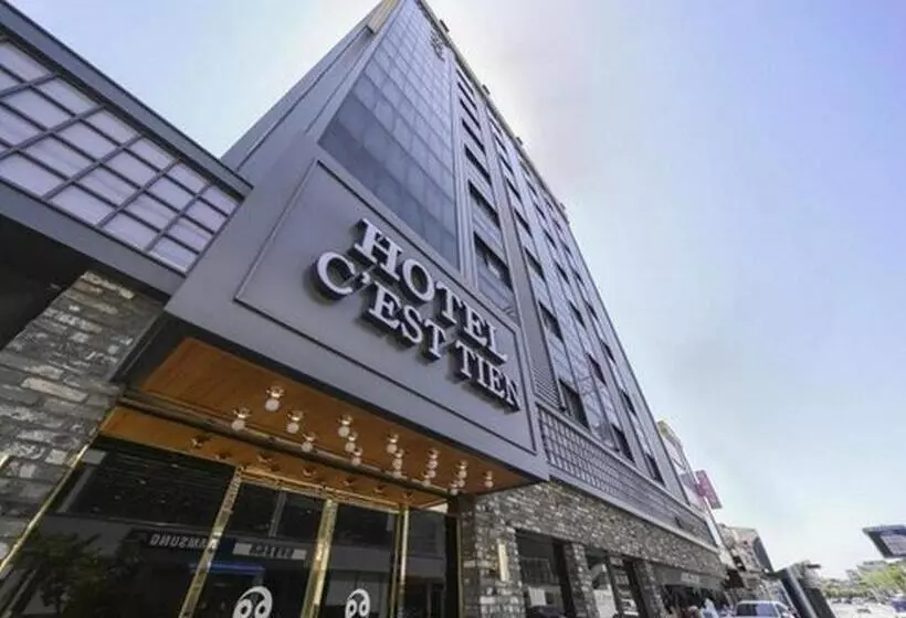 Hôtel Cest Tien