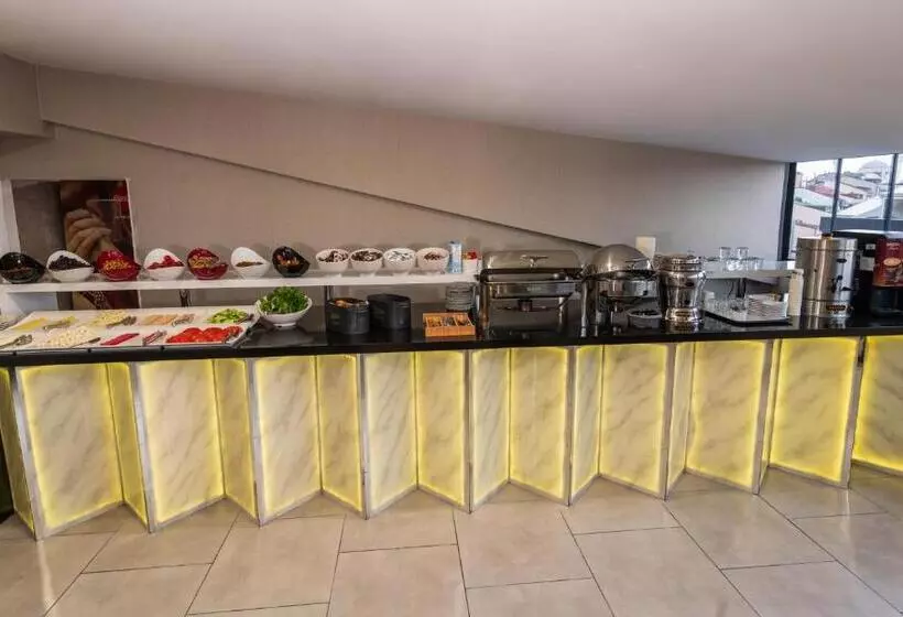 Hotel Istanbul Airport Express