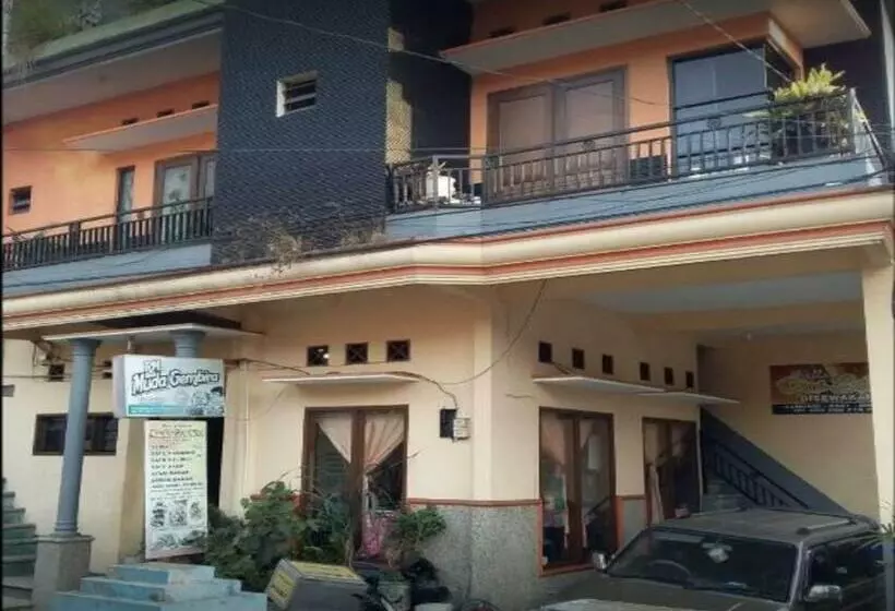 Hotel Penginapan Indah Lestari