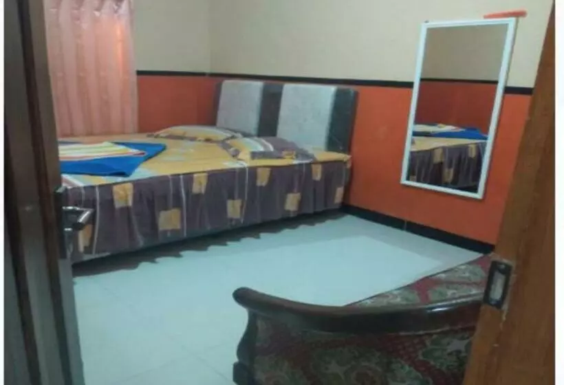 Hotel Penginapan Indah Lestari