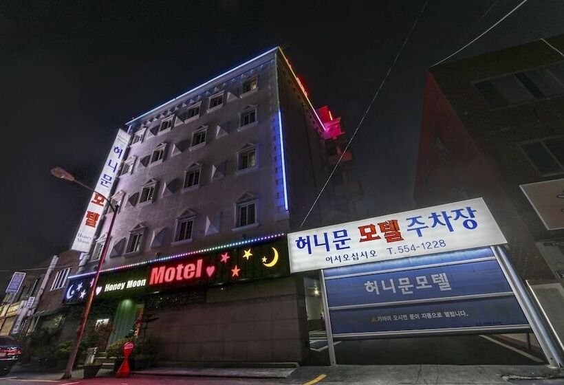 汽车旅馆  Daegu Dongseong Ro Honeymoon