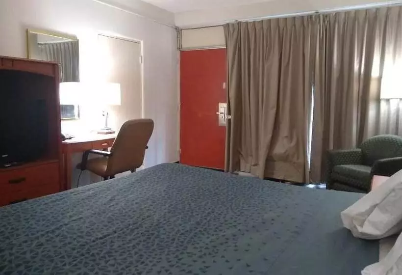 モーテル Rodeway Inn