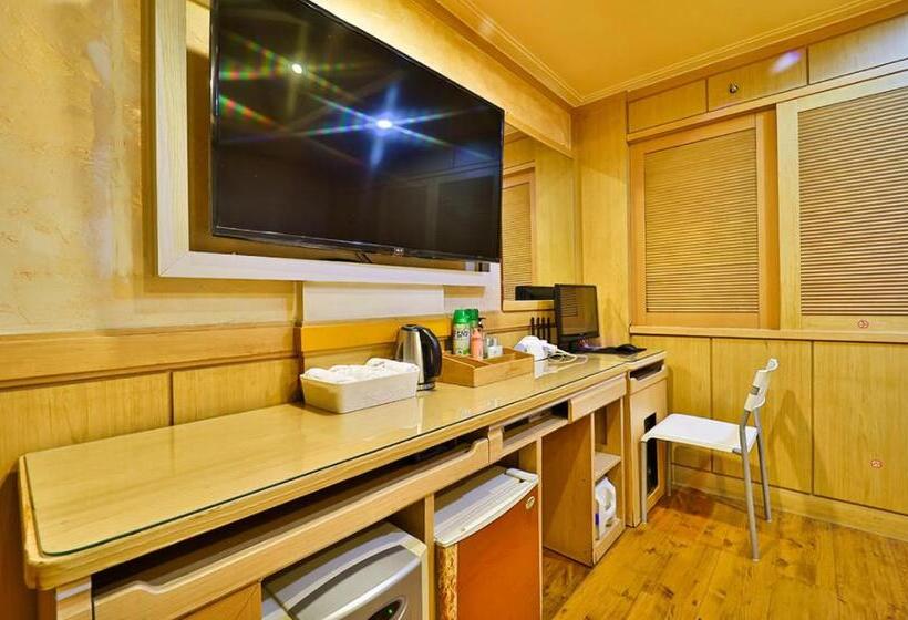 فندق على الطريق Yeoju Hightel