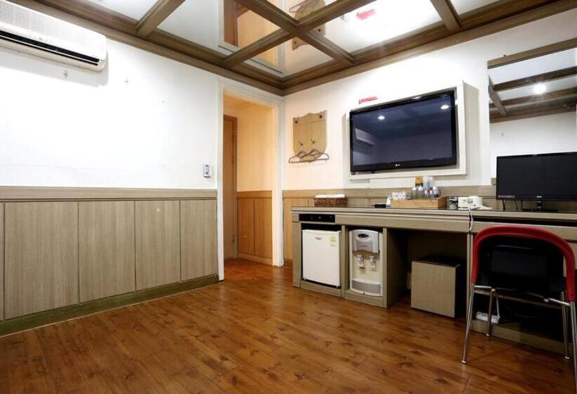 فندق على الطريق Yeoju Hightel