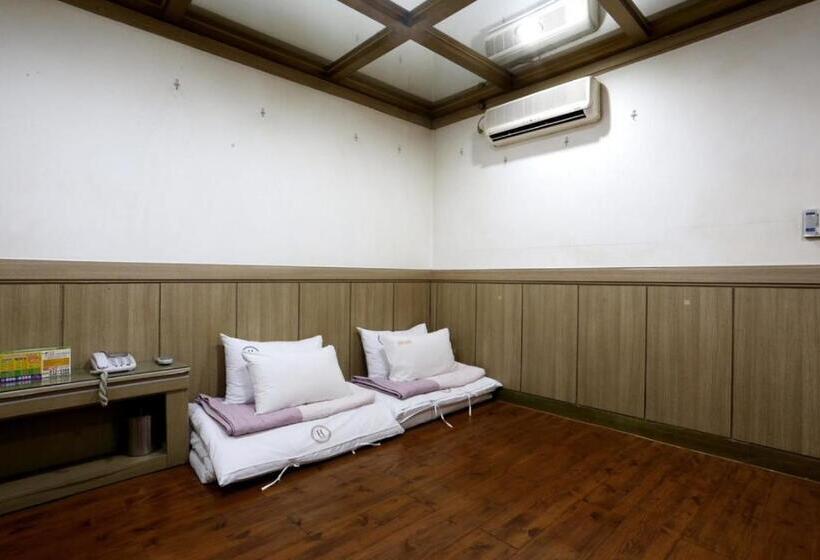 فندق على الطريق Yeoju Hightel