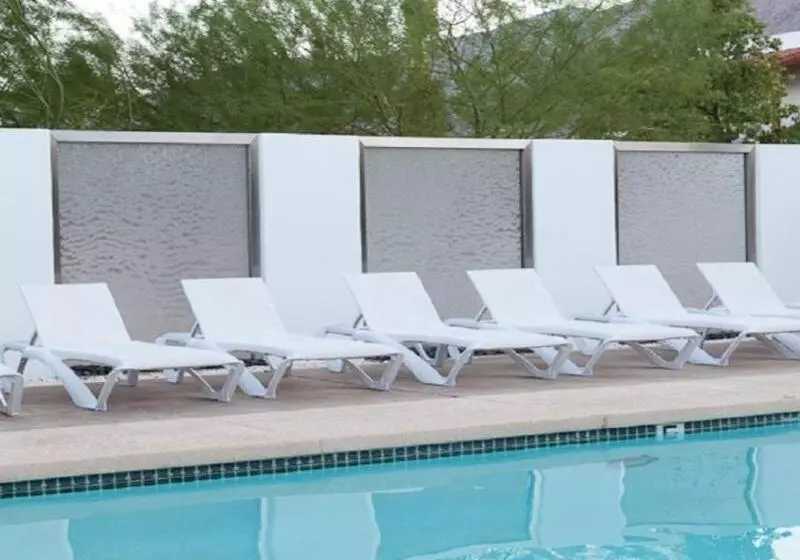 Hotel Alcazar Palm Springs