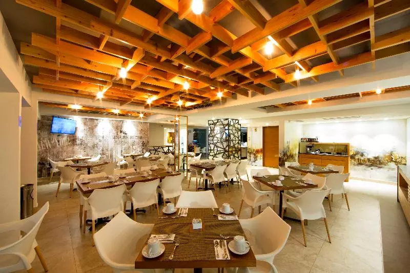 בית מלון כפרי Ambiance Suites