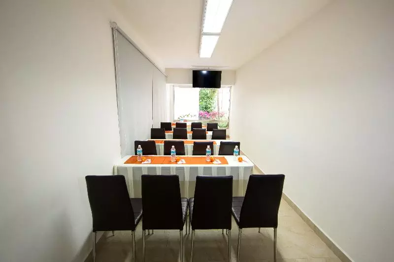 בית מלון כפרי Ambiance Suites