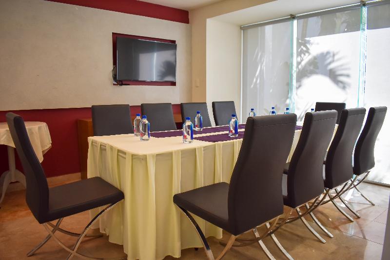 هتل Ambiance Suites