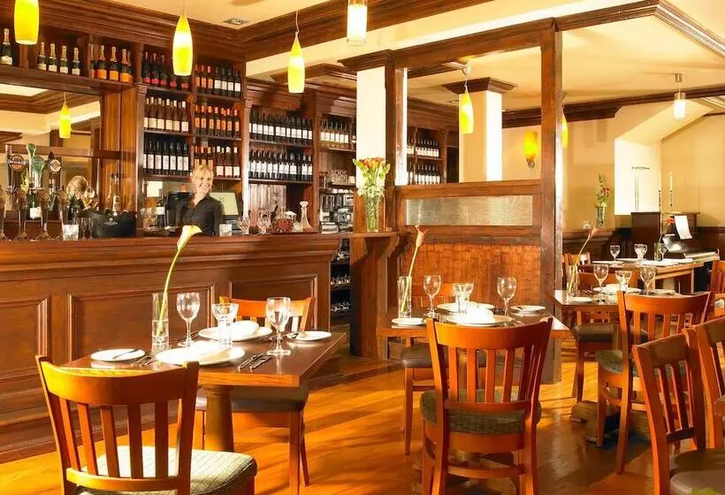 Отель Glengarriff Park