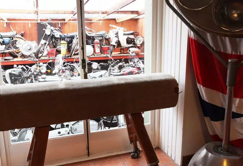 בית מלון כפרי Palmers Lodge Hillspring At Willesden Green