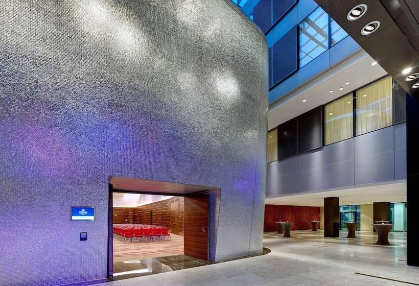 فندق Hilton Frankfurt Airport