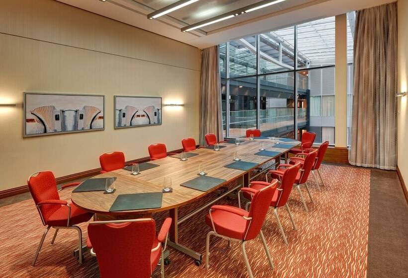 فندق Hilton Frankfurt Airport