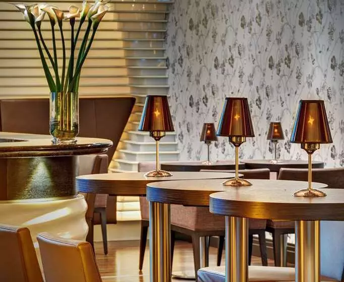 Hotel Hilton Frankfurt Airport