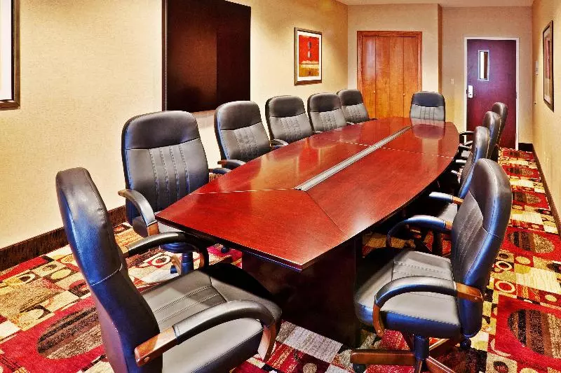 Holiday Inn Express Hotel & Suites Bartlesville, An Ihg