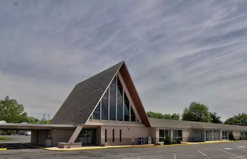 Отель Parkview Inn And Conference Center