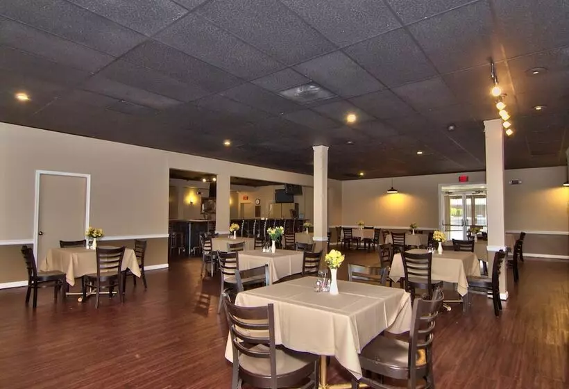 Отель Parkview Inn And Conference Center