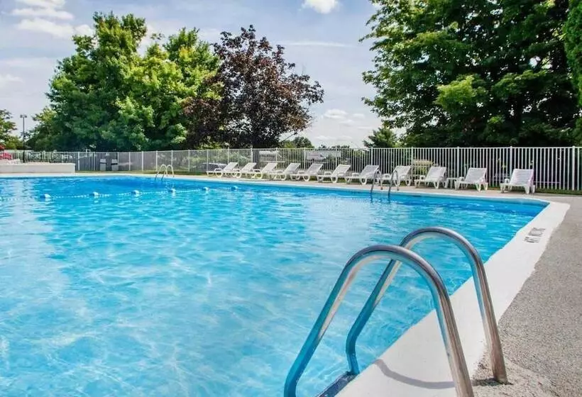 Отель Parkview Inn And Conference Center