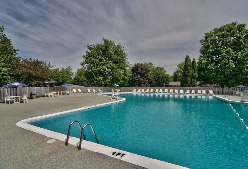 فندق Parkview Inn And Conference Center