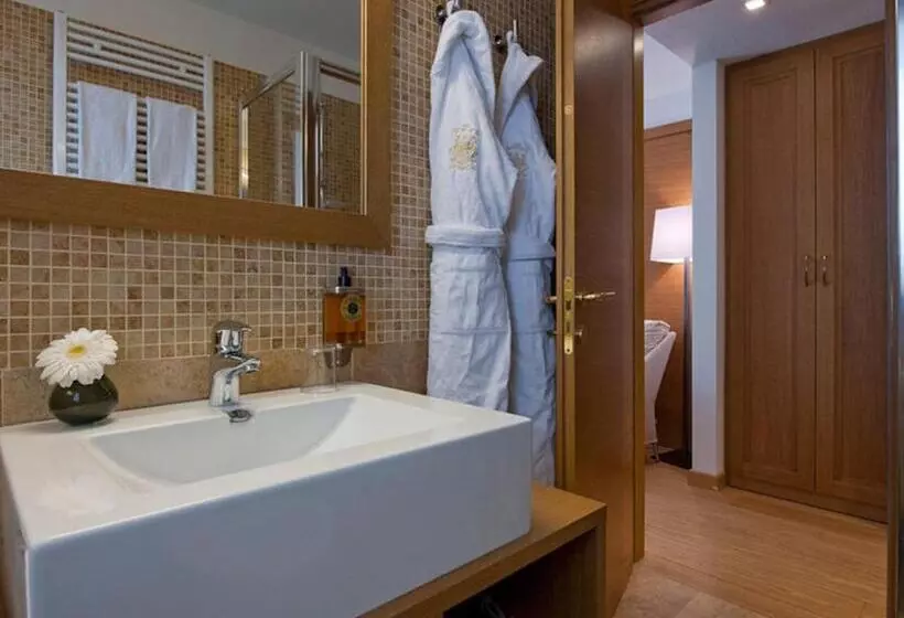 ホテル Principe Delle Nevi