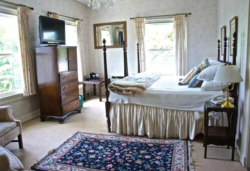 هتل The Inn At Mystic