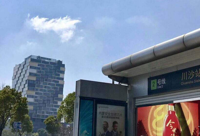 The Qube Hotel Shanghai Close To Pudong International Airport And Disney Land