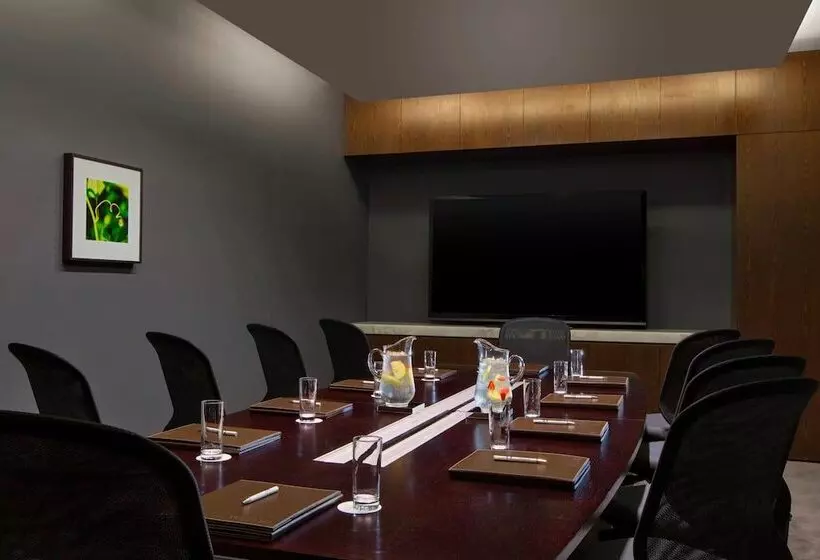 هتل The Westin Santa Fe, Mexico City