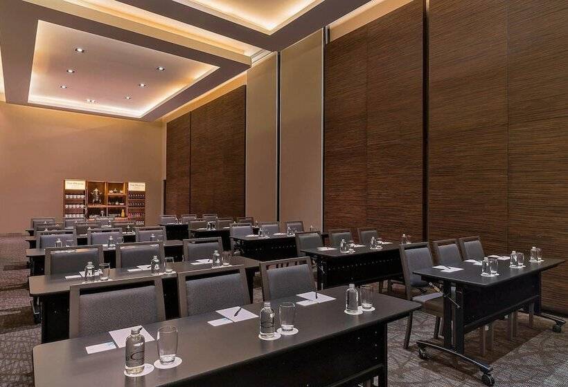 Отель The Westin Santa Fe, Mexico City