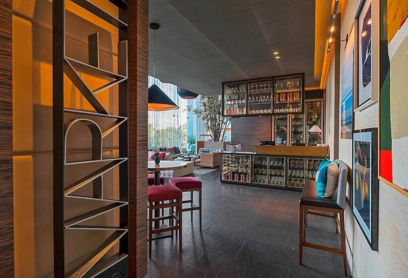 Отель The Westin Santa Fe, Mexico City