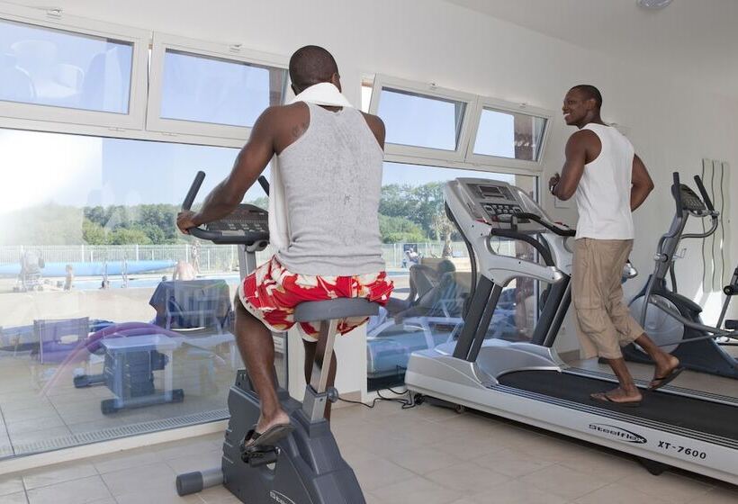 Отель Vacanceole  Le Domaine D Enserune