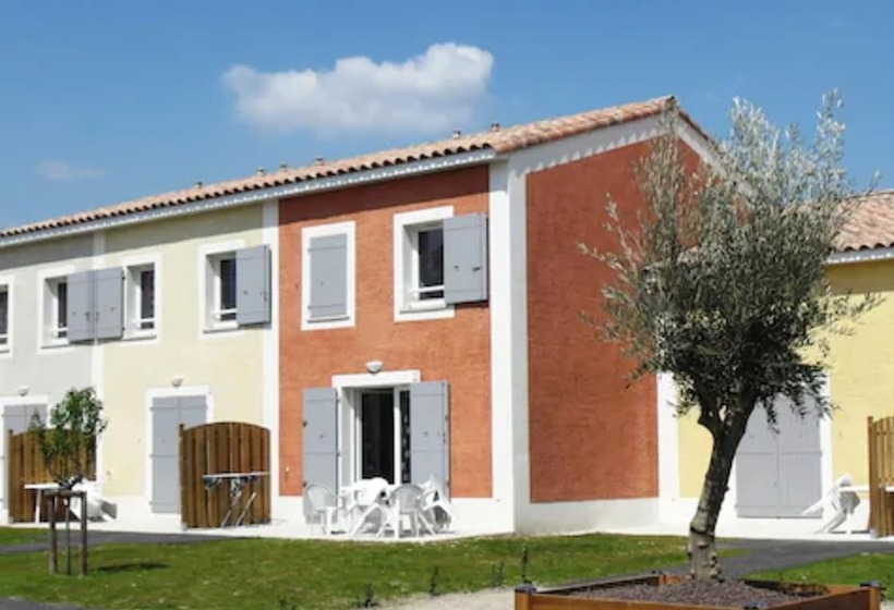 Отель Vacanceole  Le Domaine D Enserune