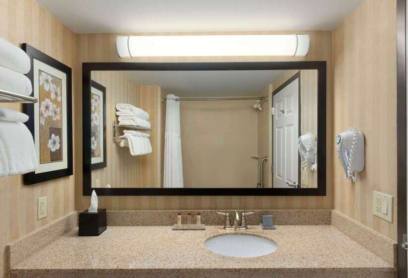 فندق Spark By Hilton Charlotte Tyvola I 77