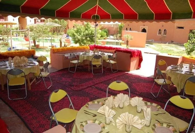 Well Center Riad Auberge Assounfou