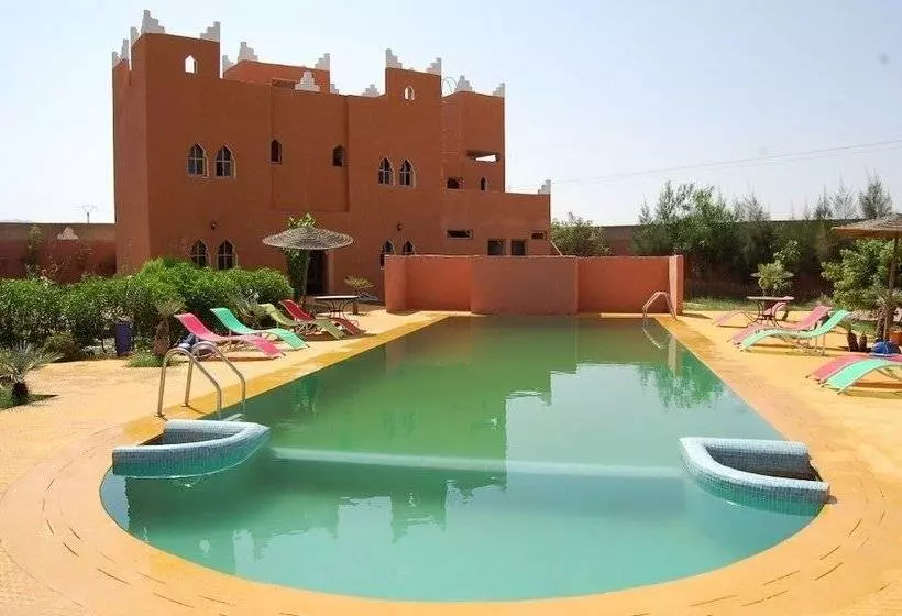 Well Center Riad Auberge Assounfou