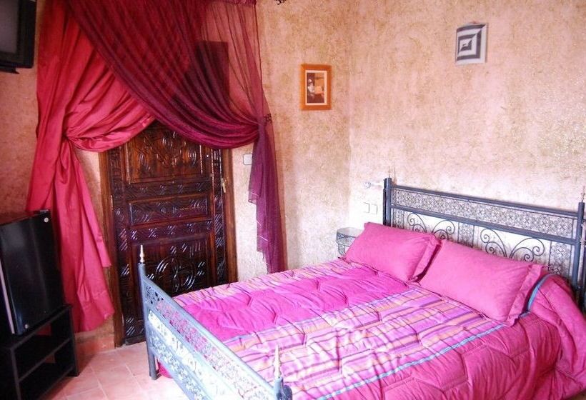 Well Center Riad Auberge Assounfou