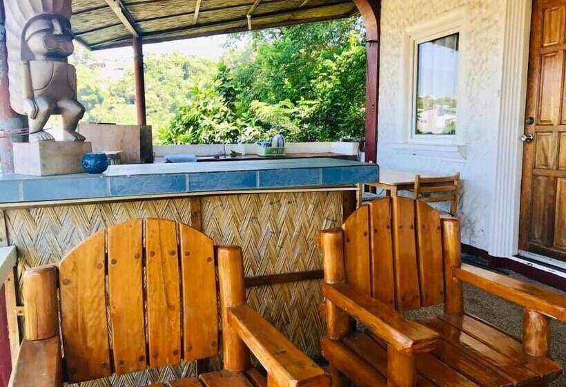 هتل Aloha Oceanview