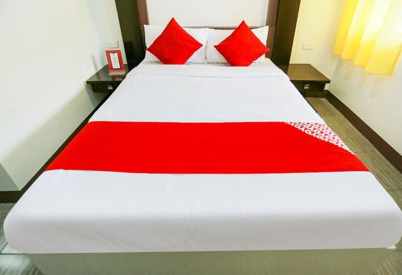 בית מלון כפרי Jrja Suites By Oyo Rooms