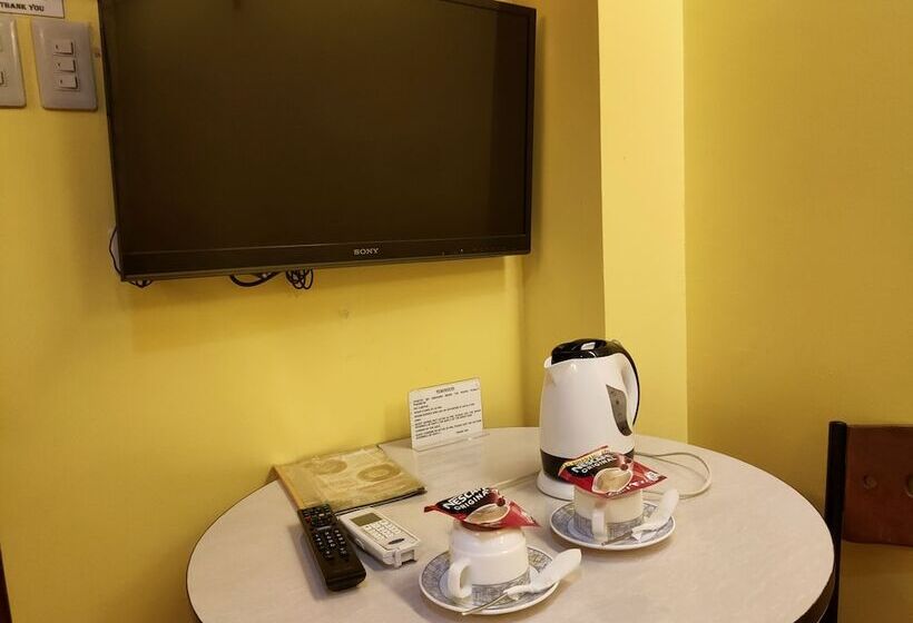 فندق Southpoolside Tourist Inn