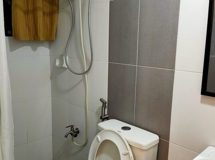 فندق Southpoolside Tourist Inn