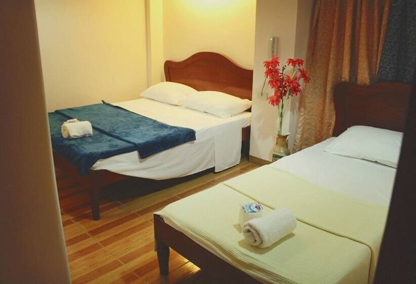 فندق Southpoolside Tourist Inn