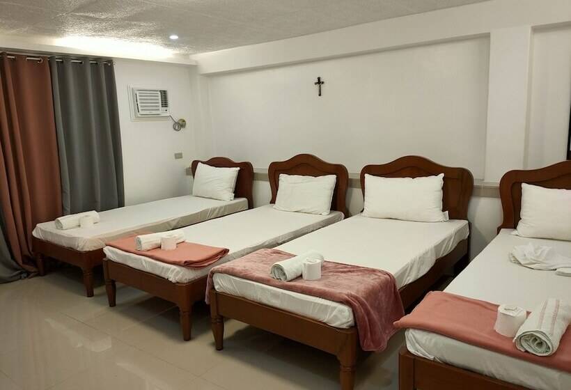 فندق Southpoolside Tourist Inn