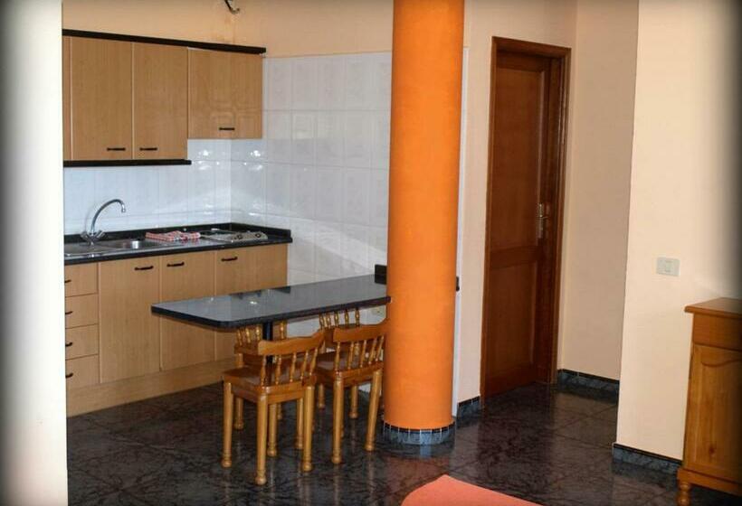 Apartamentos Jucar