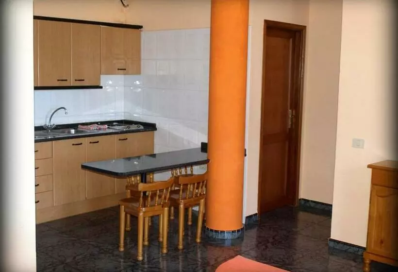 Apartamentos Jucar