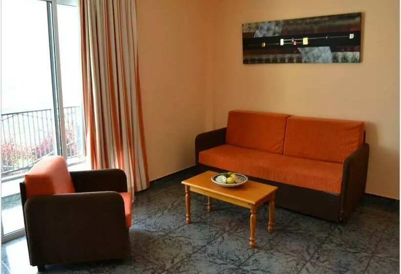 Apartamentos Jucar